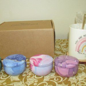 Your dreamy box , 4 soy wax candles, coffe mug, spoon, and 1 wooden coaster new